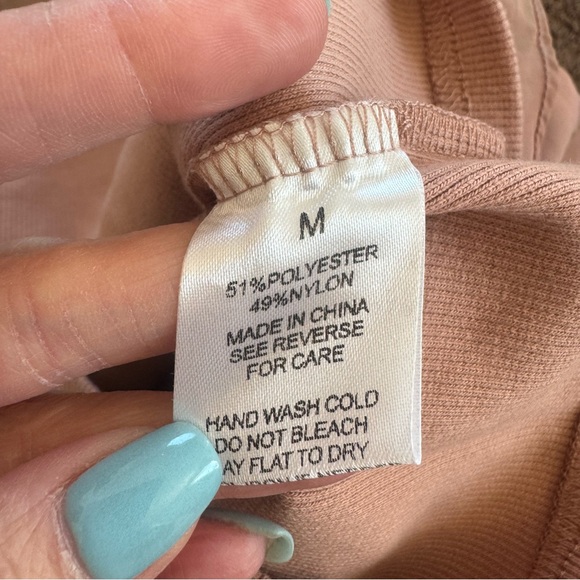 Wishlist Apparel Off Shoulder Chiffon Metallic Lined Blouse Top Blush Size M - Picture 7 of 10